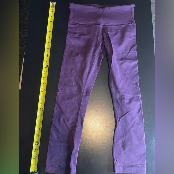 Purple Lululemon size 2 leggings - Picture 2 of 3